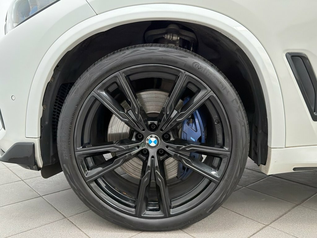 BMW X5 Suv YK68NCL White #2