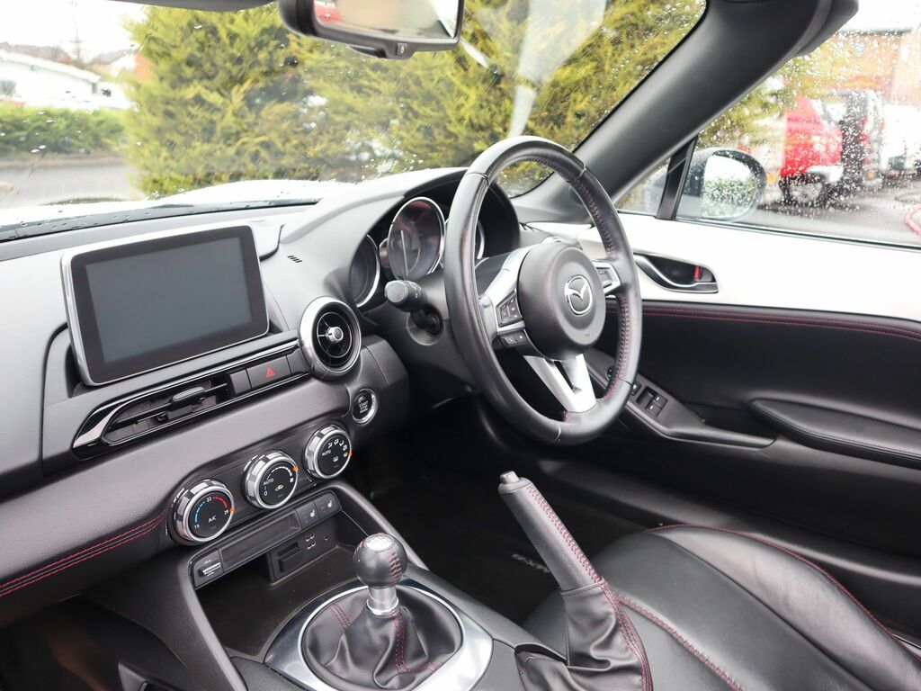 Mazda 121 Skyactiv-g Sport Nav Convertible Red #20