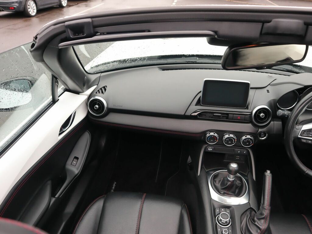 Mazda 121 Skyactiv-g Sport Nav Convertible Red #23