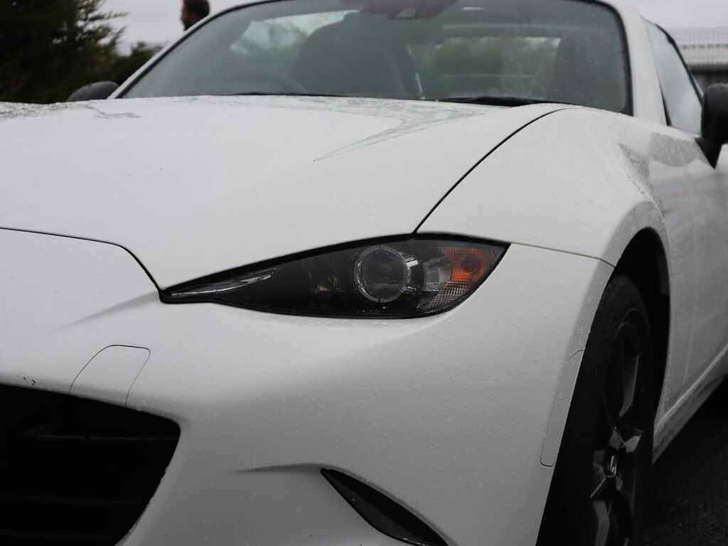 Mazda 121 Skyactiv-g Sport Nav Convertible Red #12