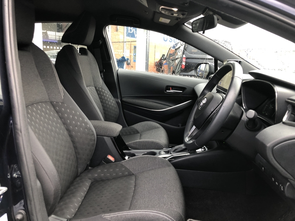 Toyota Corolla Hybrid Hatchback 1.8 Icon YH73CZN Blue #4
