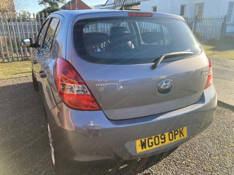 Hyundai I20 Classic Grey #2