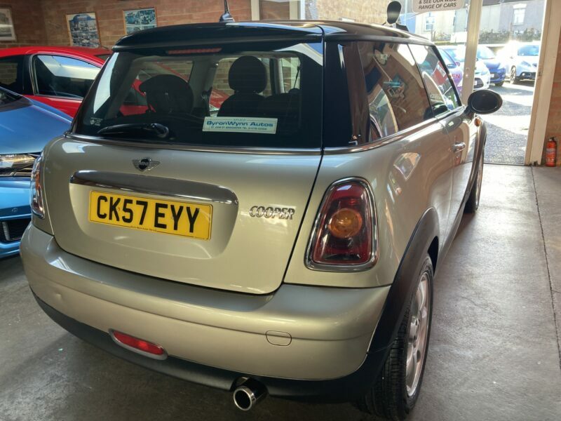 Mini Hatch Cooper Silver #2