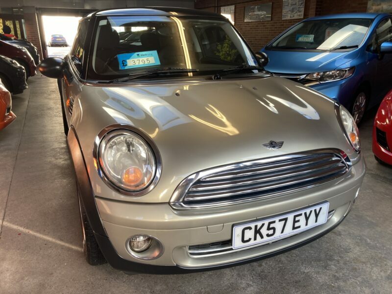 Mini Hatch Cooper Silver