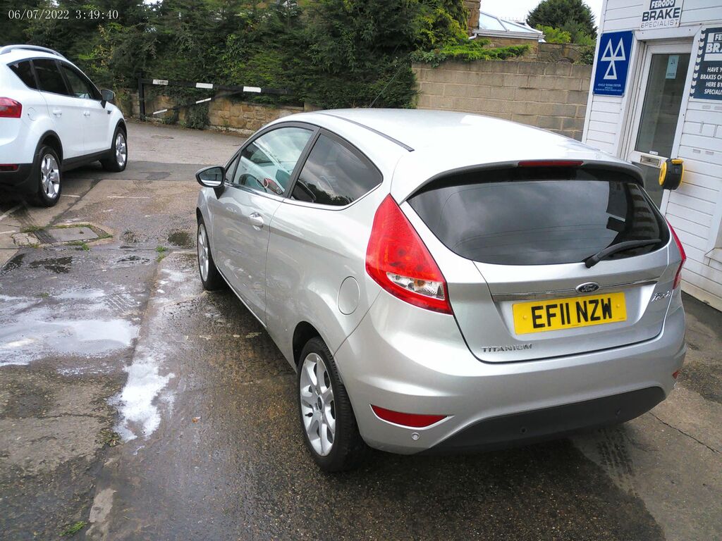 Ford Fiesta 1.6L Titanium Hatchback Euro 5 EF11NZW Silver #6
