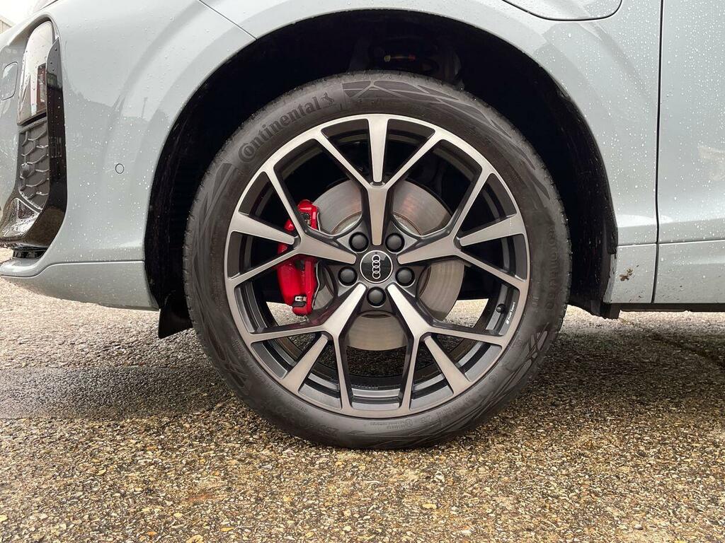 Audi Q3 Suv Launch Edition E-hybrid 272 Ps S Tronic GY75NNU Grey #6