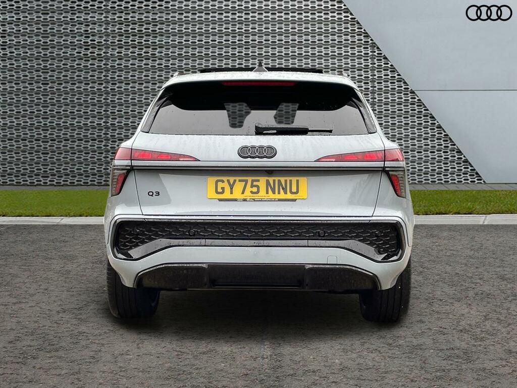 Audi Q3 Suv Launch Edition E-hybrid 272 Ps S Tronic GY75NNU Grey #4