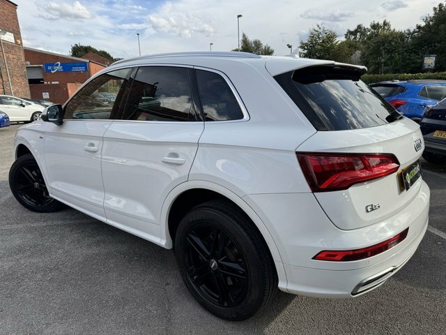 Audi Q5 2017 2.0 Tdi S Line Suv S Tronic Quattr FP67BYV White #3