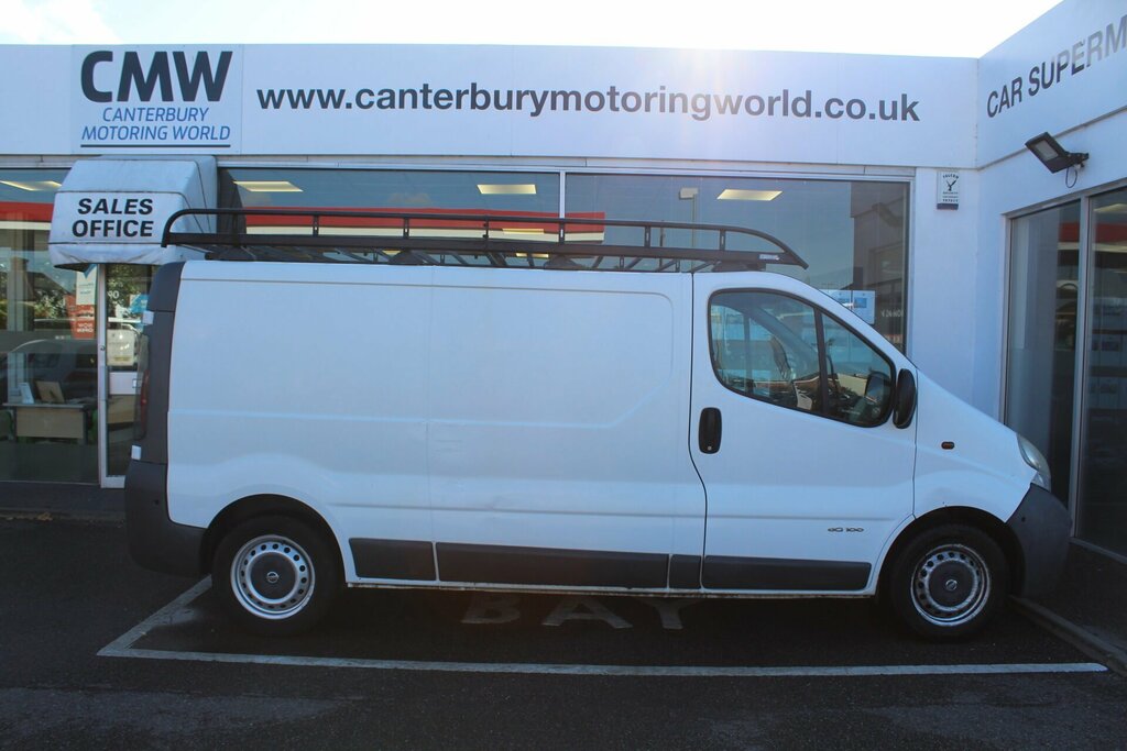 Nissan Primastar Mpv Blue #7