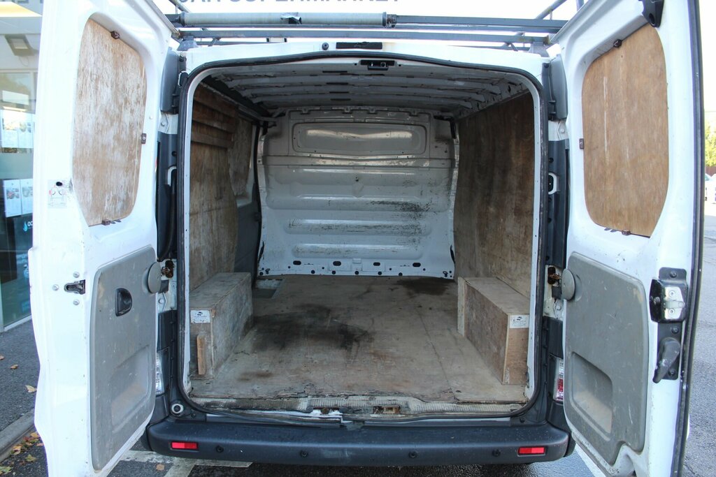 Nissan Primastar Mpv Blue #6