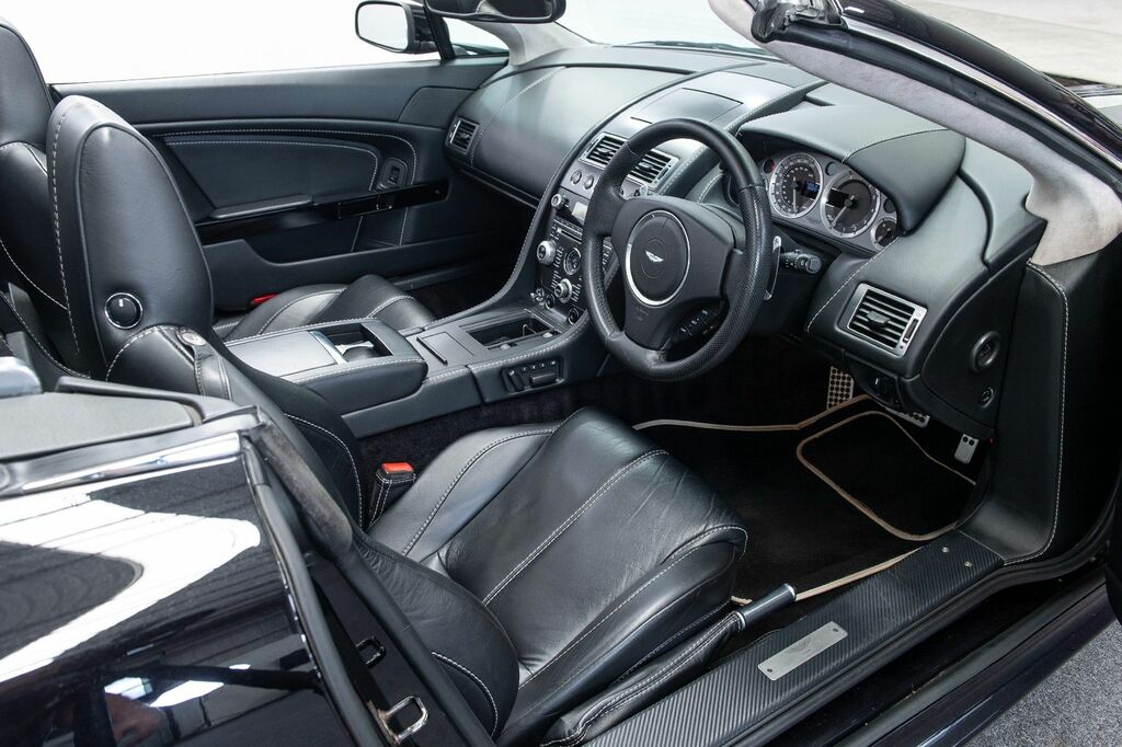 Aston Martin V8 Vantage V8 Red #7