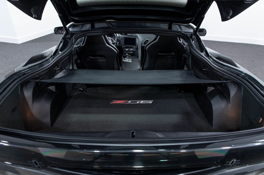 Chevrolet Corvette 5.7 V8 C3 Blue #33