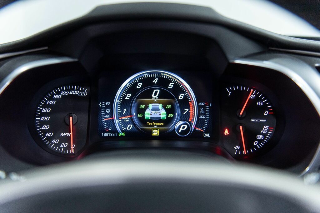 Chevrolet Corvette 5.7 V8 C3 Blue #28