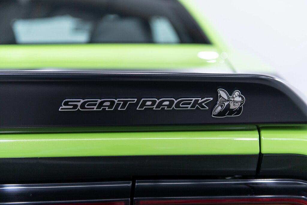Dodge Challenger  Green #35