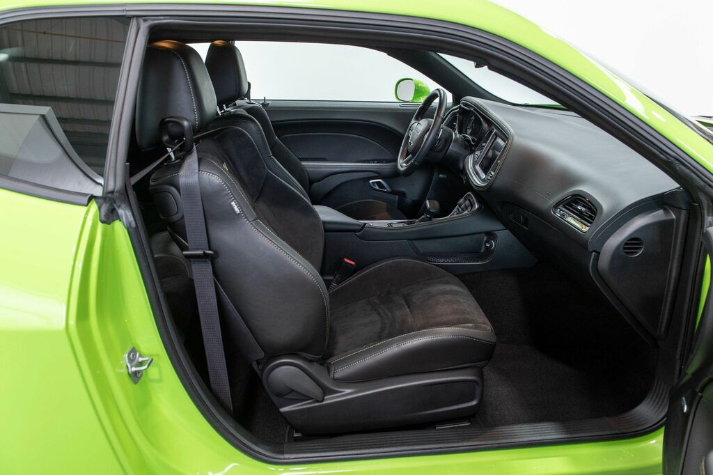 Dodge Challenger  Green #30