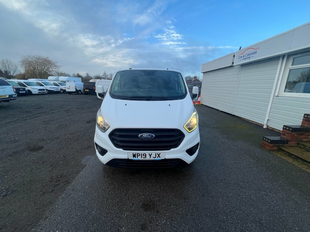Ford Transit Custom 2L Trend WP19YJX White