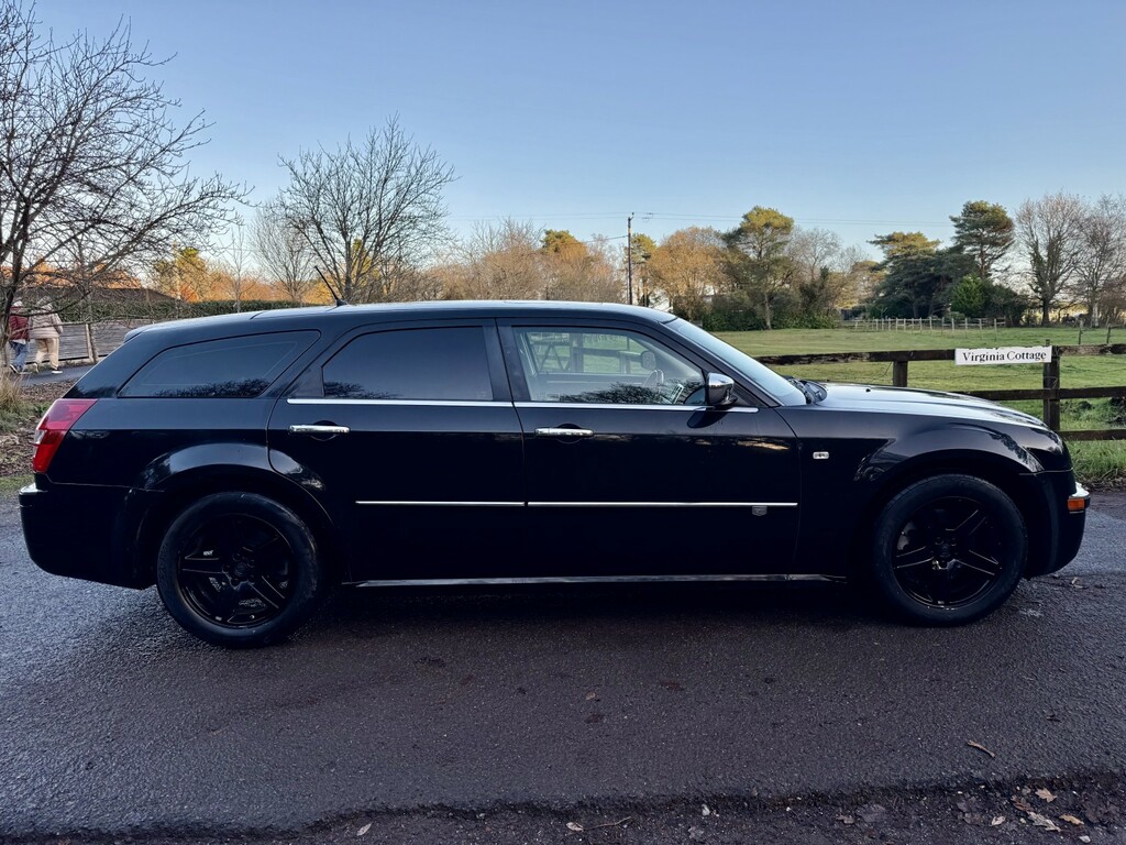 Chrysler 300C 3.0 Crd V6 Lux 2010 Black #4
