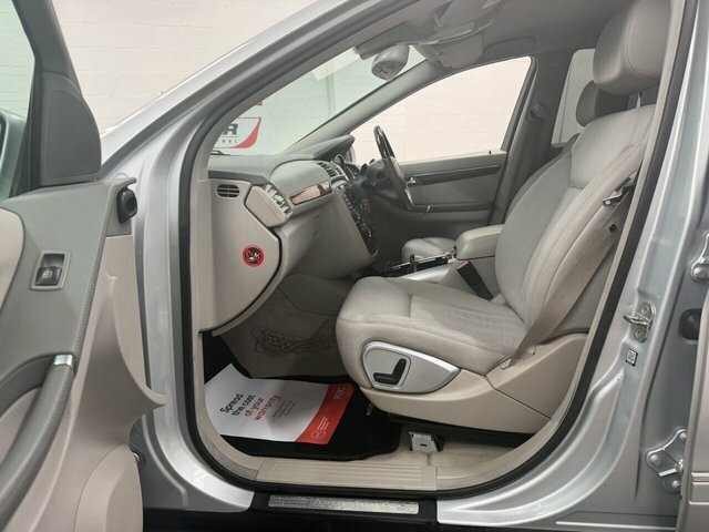 Mercedes-Benz R Class Mpv Silver #25