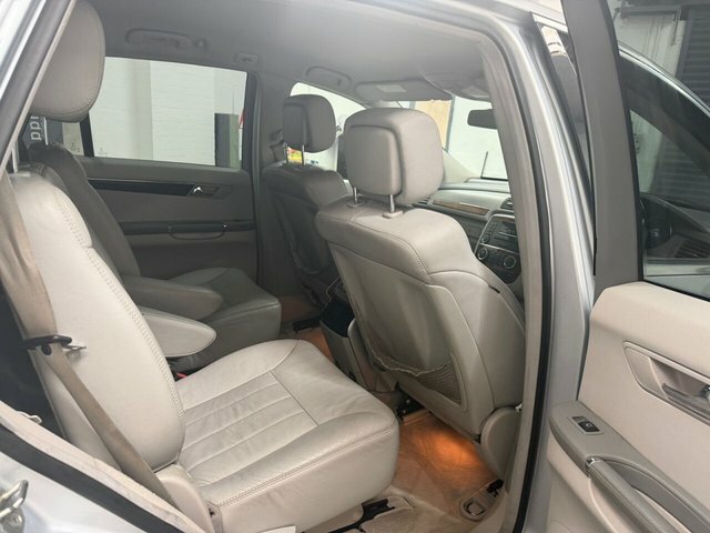 Mercedes-Benz R Class Mpv Silver #21