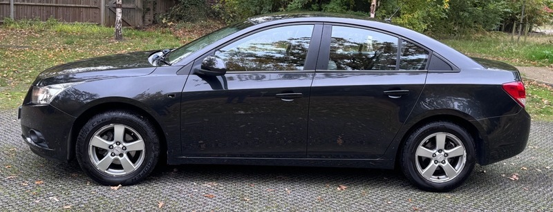 Chevrolet Cruze 1.6 Ls Silver #11