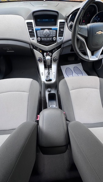 Chevrolet Cruze 1.6 Ls Silver #35