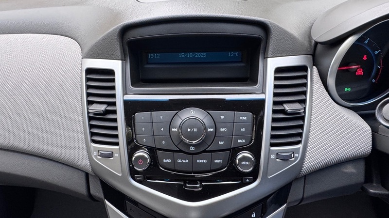 Chevrolet Cruze 1.6 Ls Silver #41
