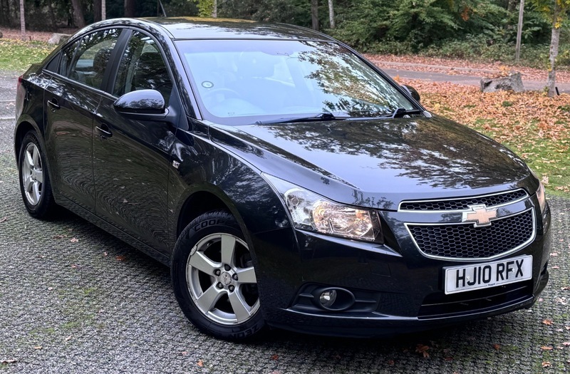 Chevrolet Cruze 1.6 Ls Silver #1