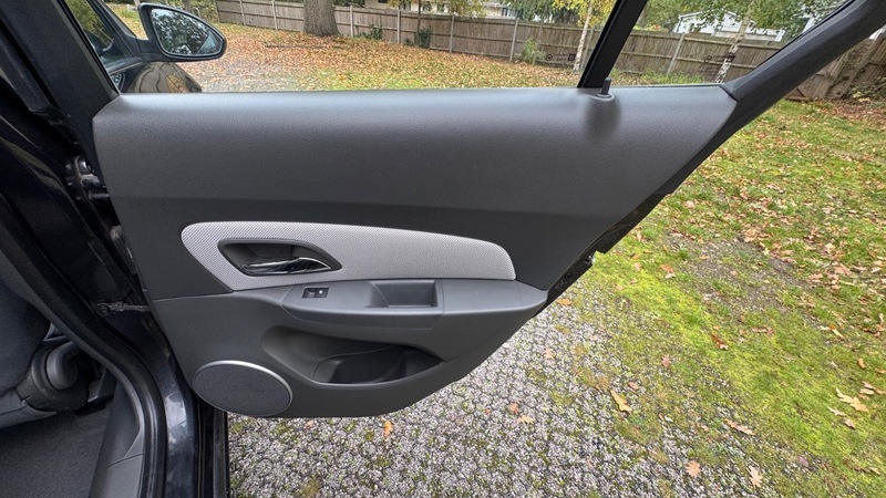Chevrolet Cruze 1.6 Ls Silver #17