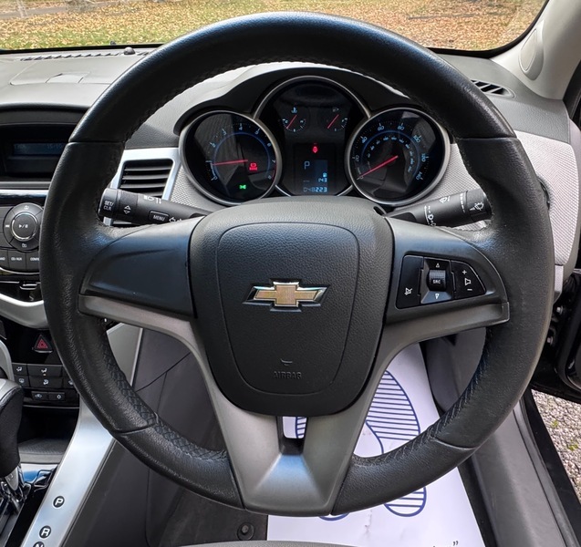 Chevrolet Cruze 1.6 Ls Silver #25