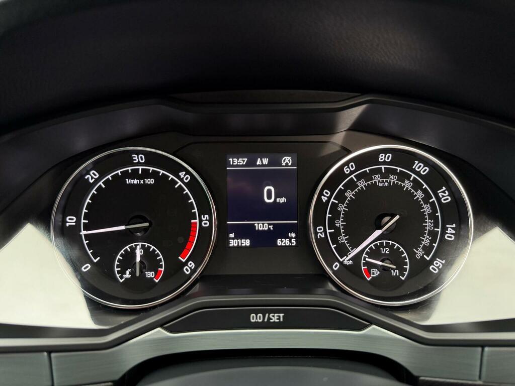 Skoda Superb Hatchback 2.0 Tdi Se Technology Euro 6 Ss Black #4
