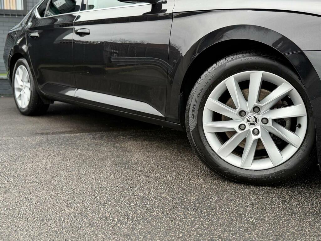 Skoda Superb Hatchback 2.0 Tdi Se Technology Euro 6 Ss Black #5