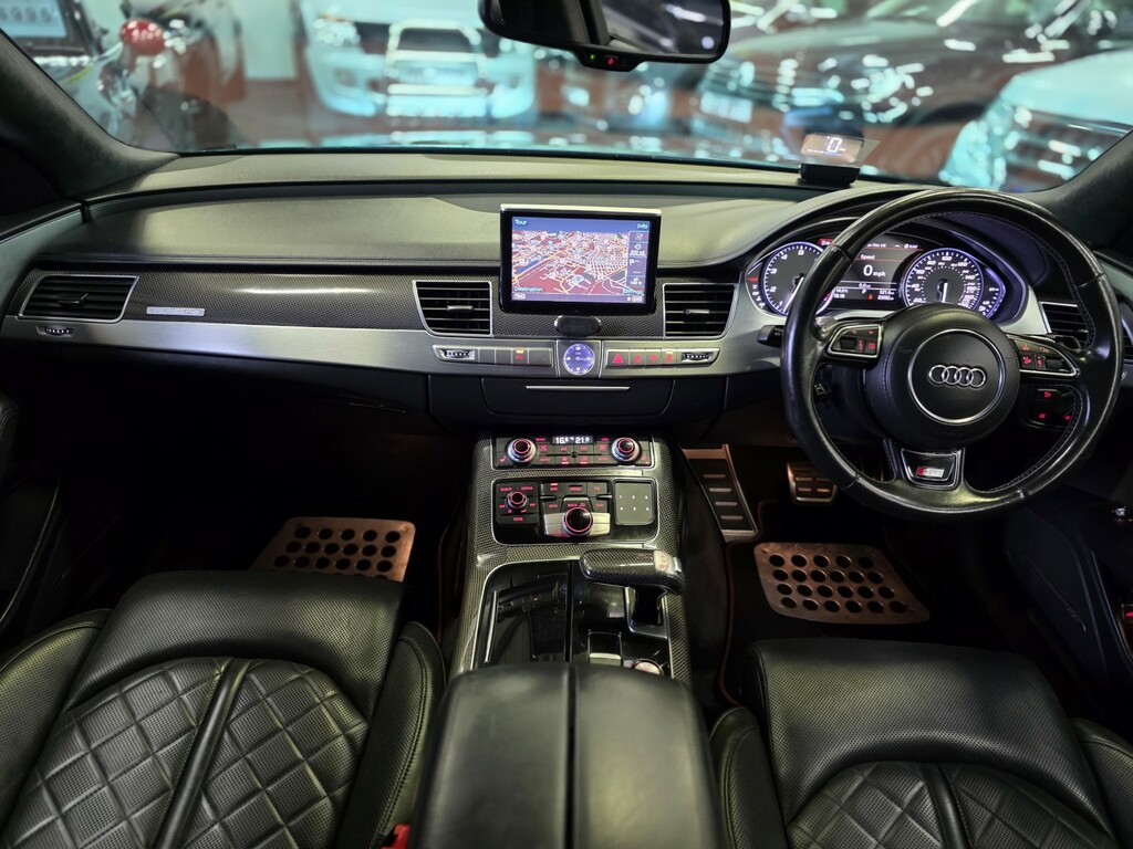 Audi S8 4.0 Tfsi V8 Red