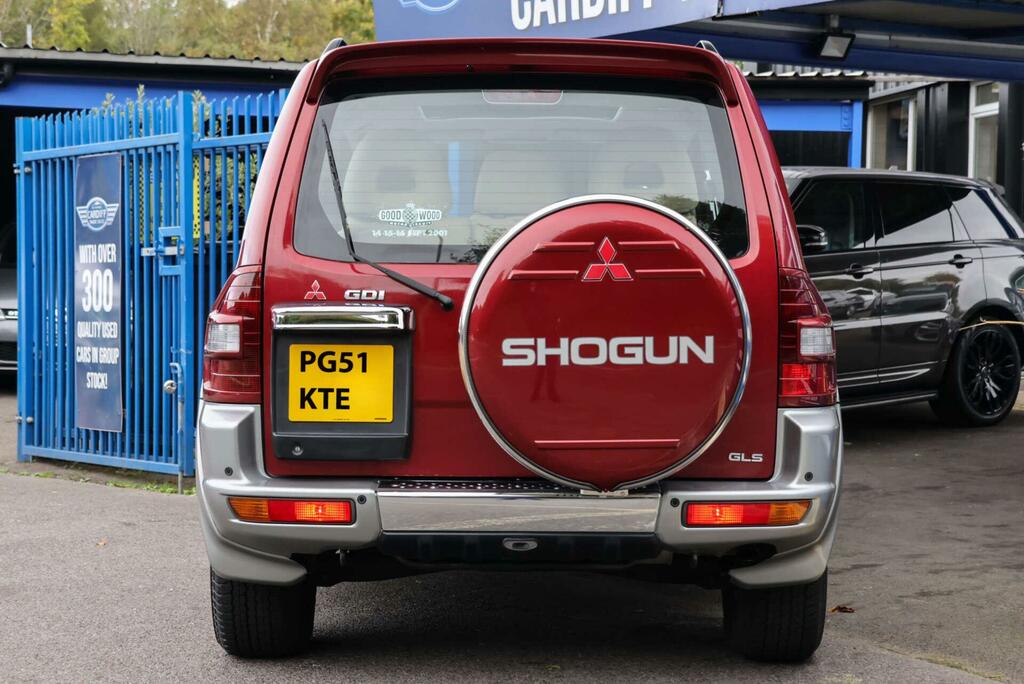 Mitsubishi Shogun 3.5 V6 Equippe Silver #21