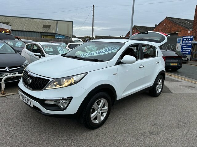 Kia Sportage Suv PK65JYV White