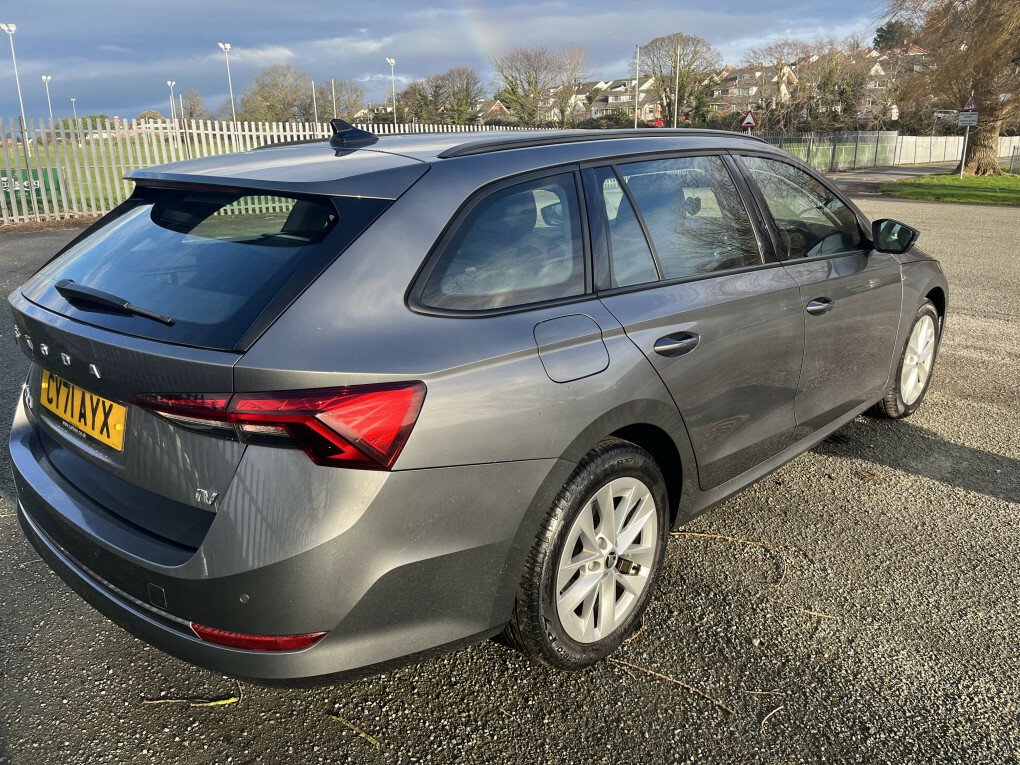 Skoda Octavia Se Technology Tsi Iv CY71AYX Grey #5