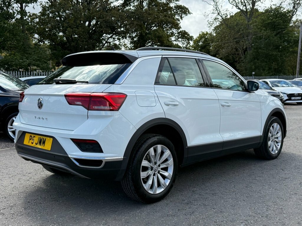 Volkswagen T-Roc 1L Se White #5