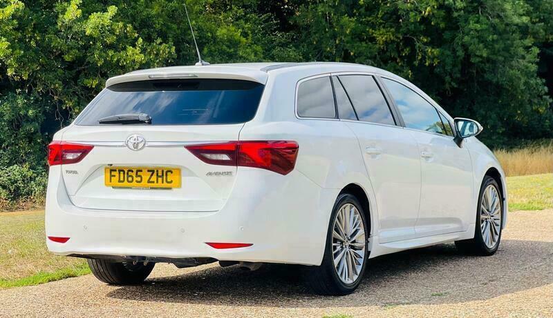 Toyota Avensis D-4d Excel White #5