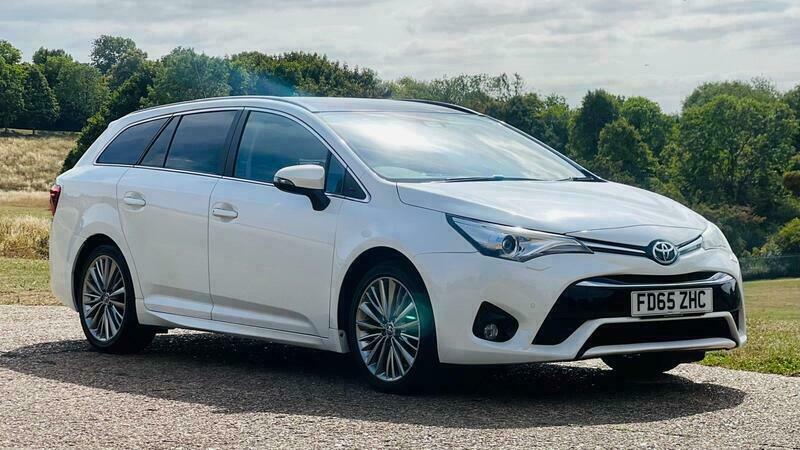 Toyota Avensis D-4d Excel White #3