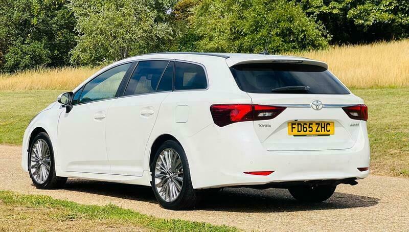 Toyota Avensis D-4d Excel White #4
