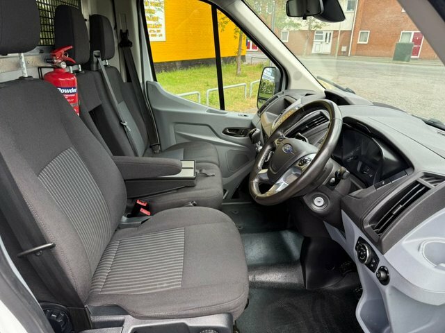 Ford Transit Custom Manual NJ68KYZ White