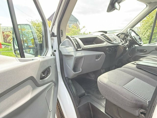 Ford Transit Custom Manual NJ68KYZ White #4