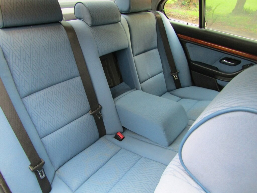 BMW 5 Series 523I Se Blue #6