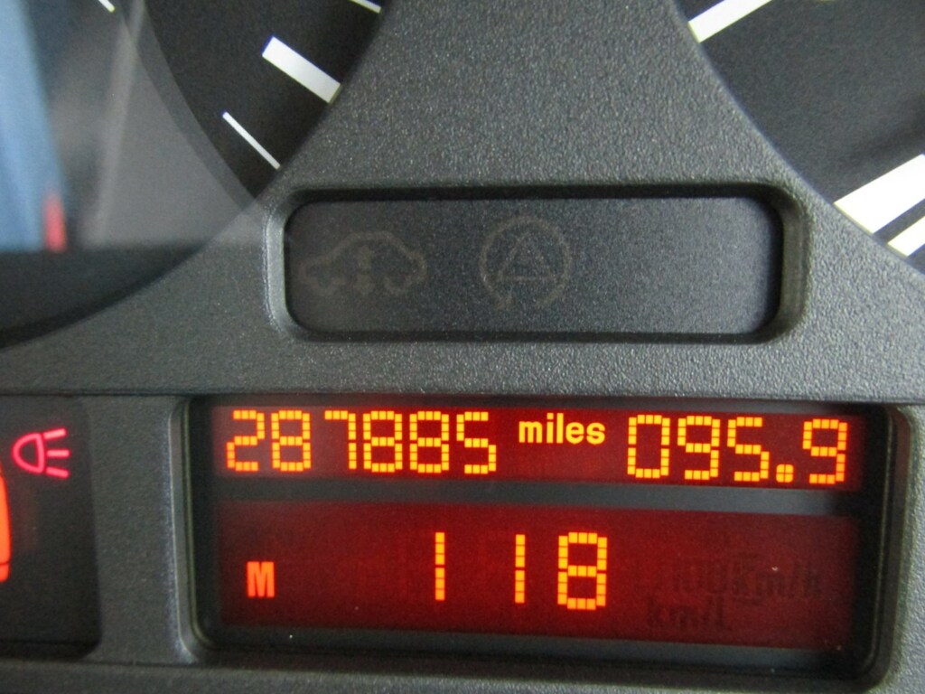 BMW 5 Series 523I Se Blue #16