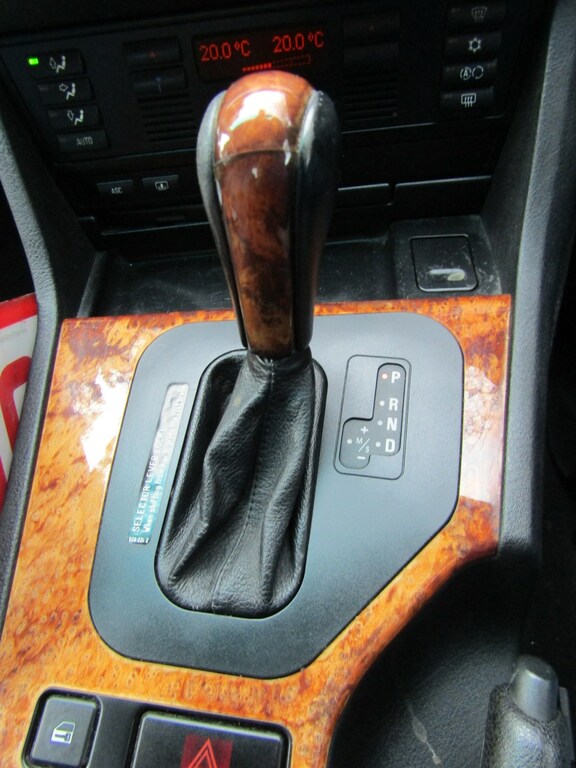 BMW 5 Series 523I Se Blue #2