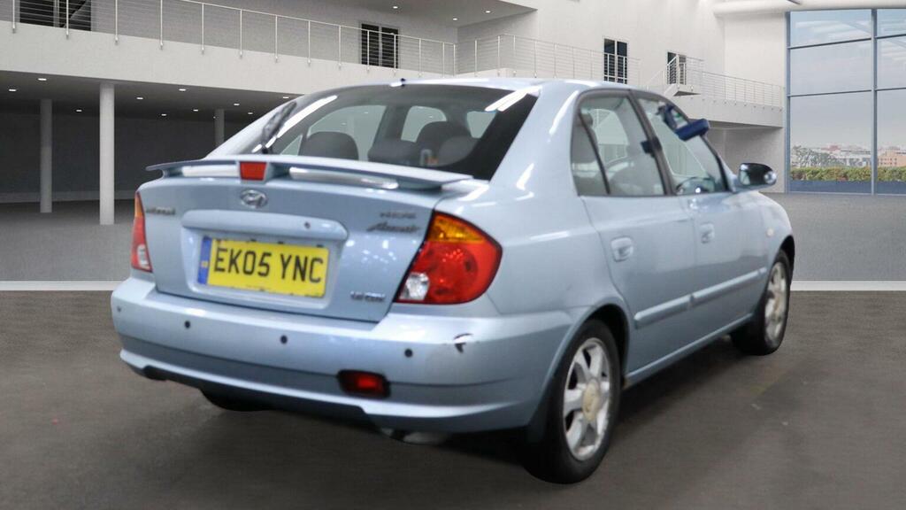 Hyundai Accent 1.6 Cdx Blue #6