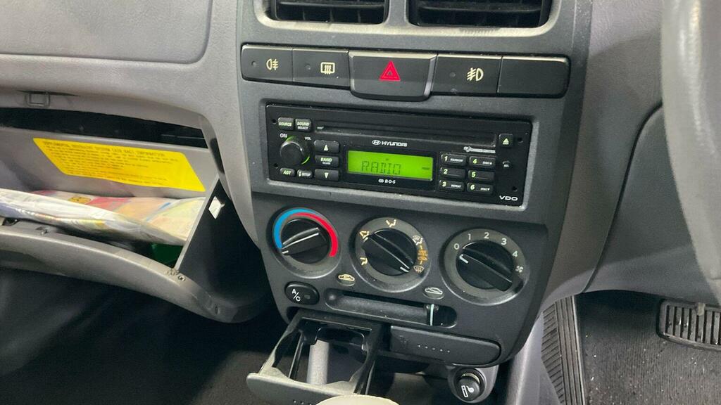 Hyundai Accent 1.6 Cdx Blue #10