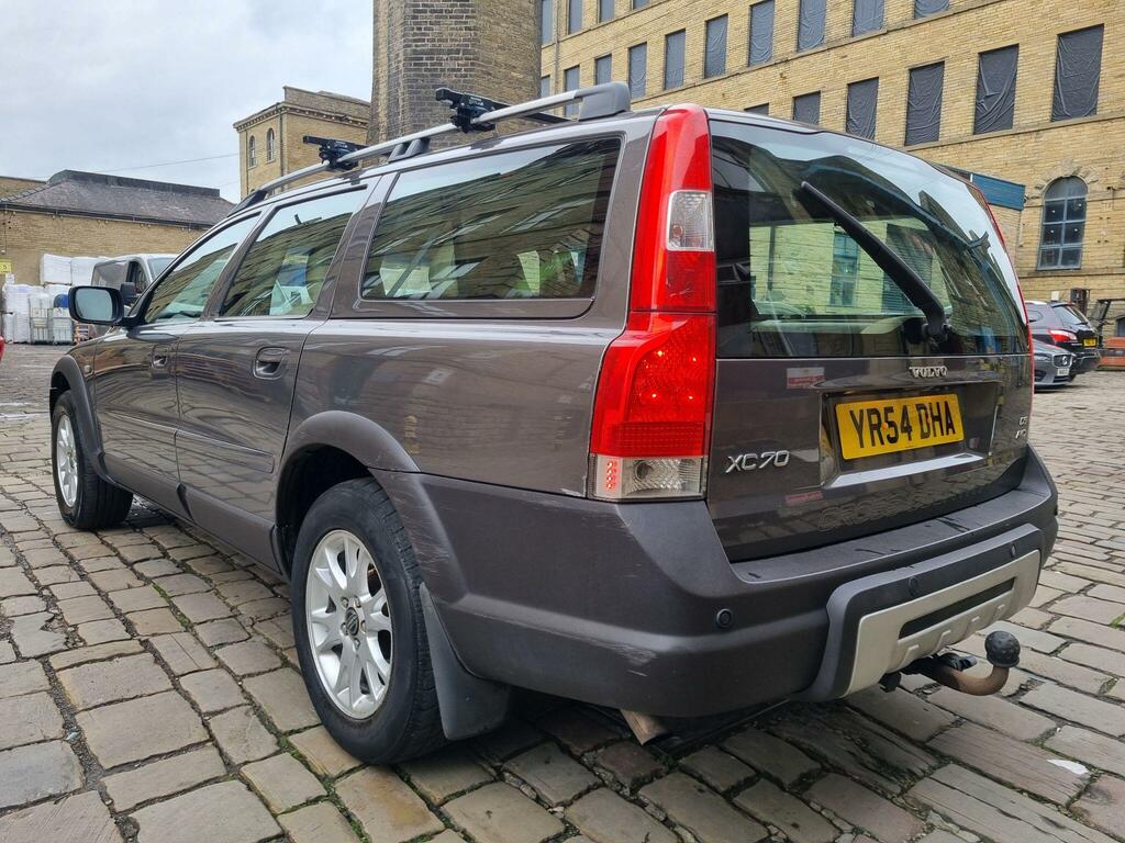 Volvo XC70 2.4 D5 Se Lux Silver #6