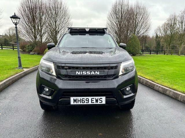 Nissan Navara 2.3 Dci N-guard 4Wd Euro 6 MH69EWS Black #2