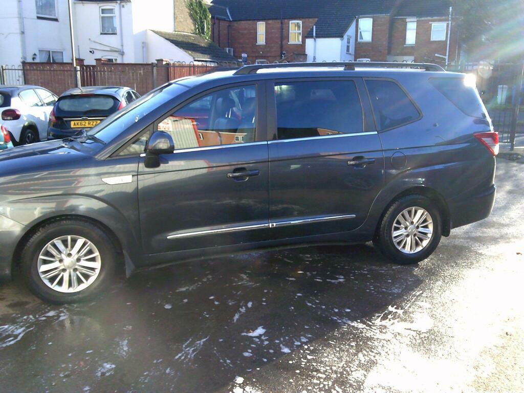 SsangYong Turismo 2.0 E-xdi Es T-tronic Euro 5 Grey #4