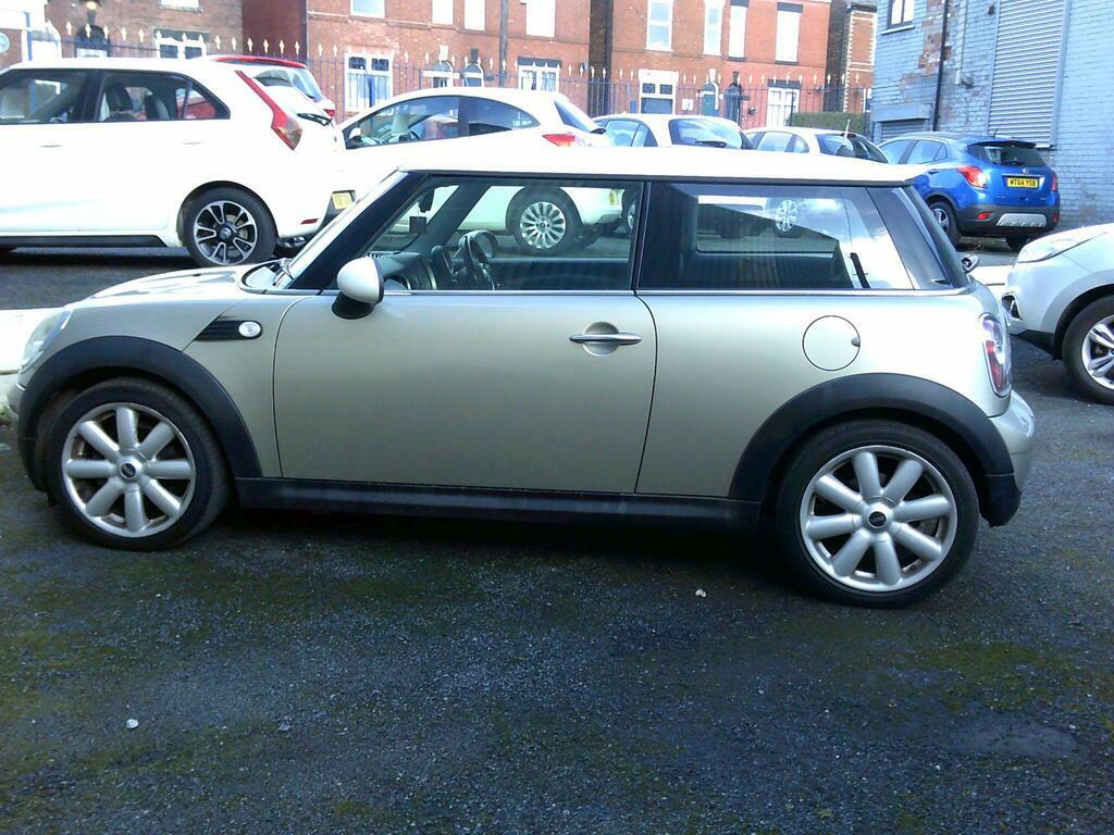 Mini Hatch 1.6 Cooper D Euro 4 Silver #2